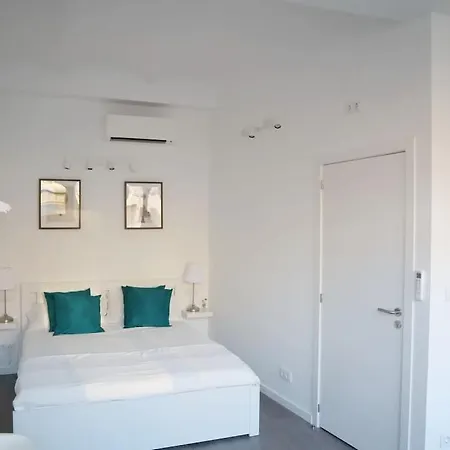 Girona Apartment *