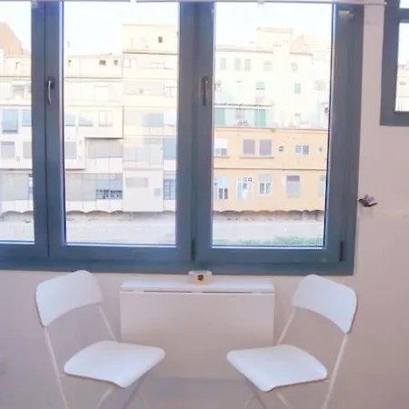 Girona Apartment